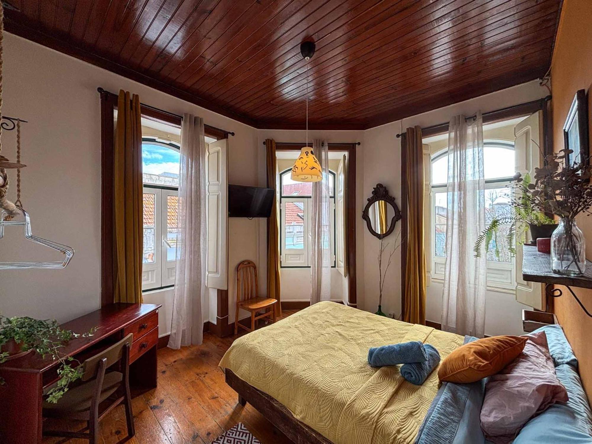 Oliva Guesthouse วีลาฟรังกา เด ชีรา ภายนอก รูปภาพ